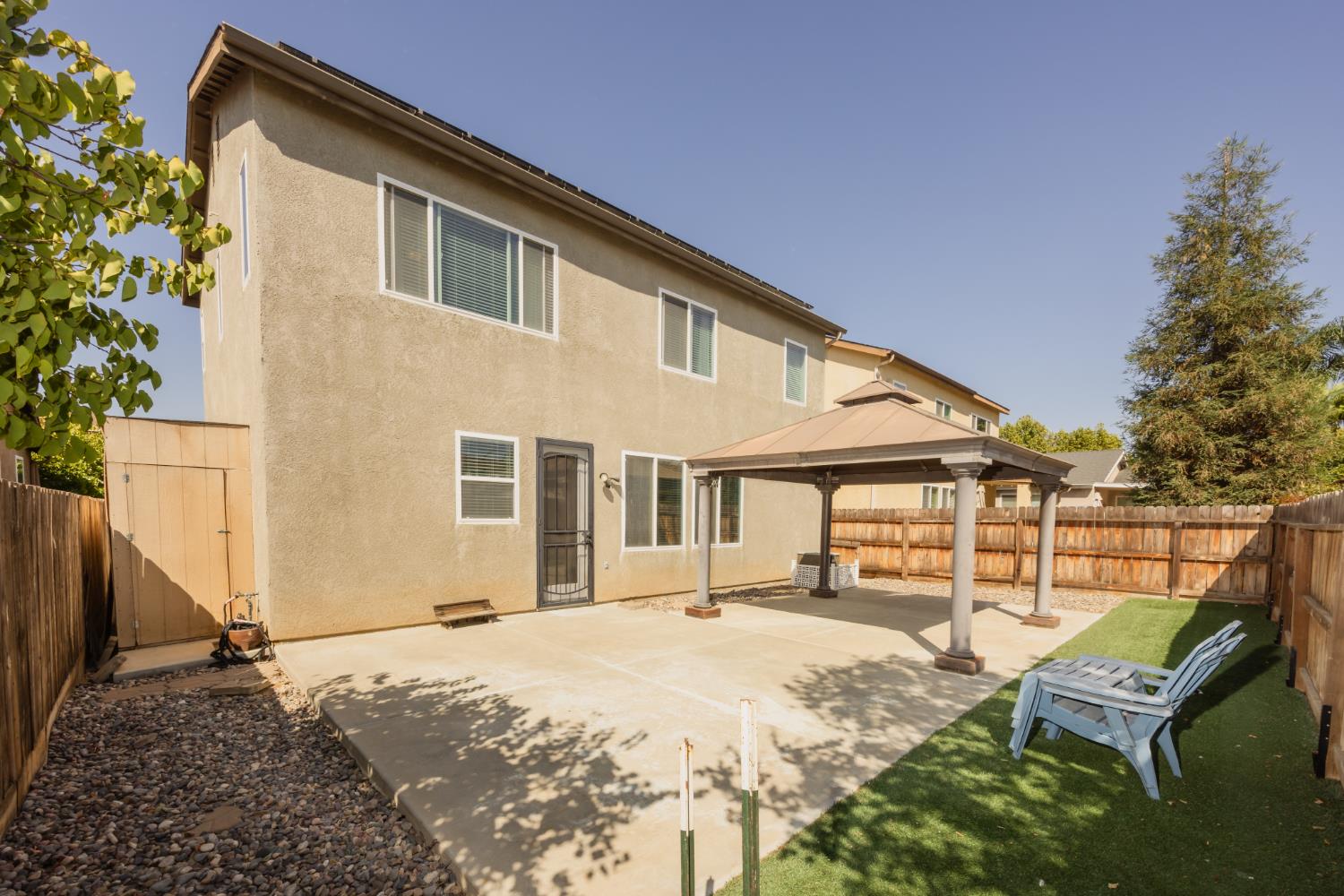 7459 E Robinson Ave, Fresno, CA 93737