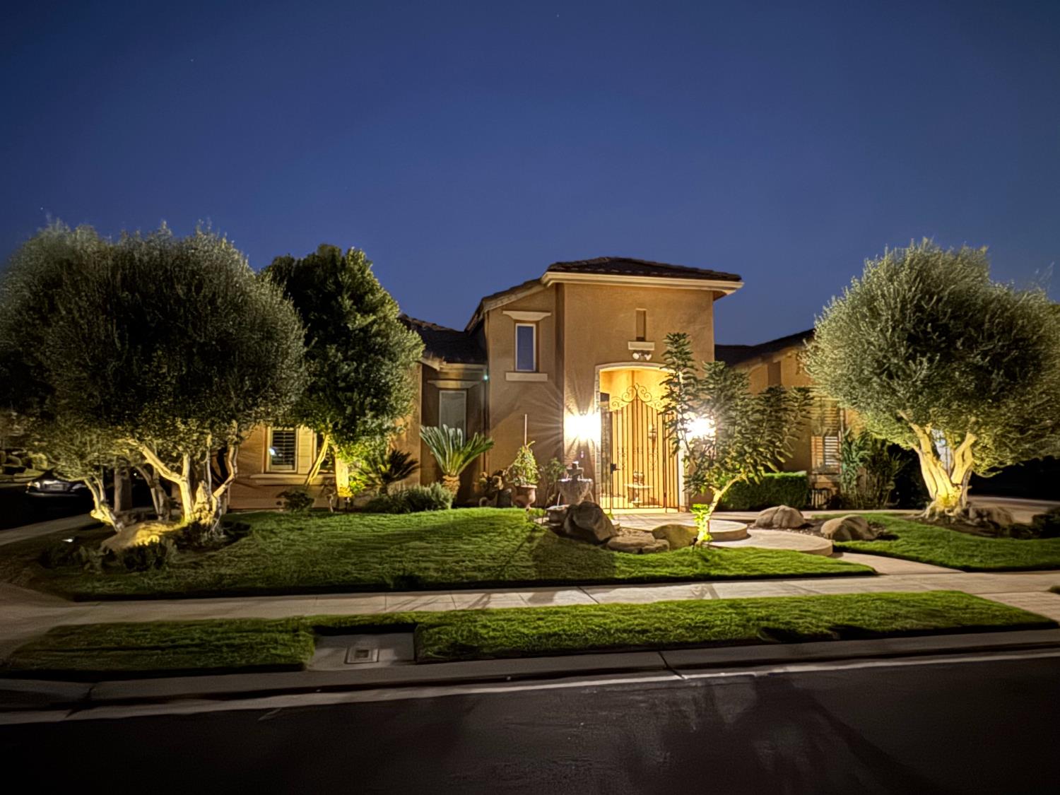 1461 N Harvard Ave, Clovis, CA 93619