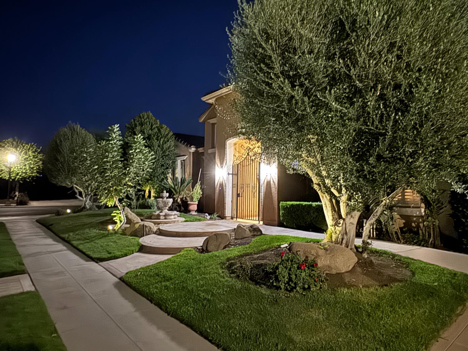 1461 N Harvard Ave, Clovis, CA 93619