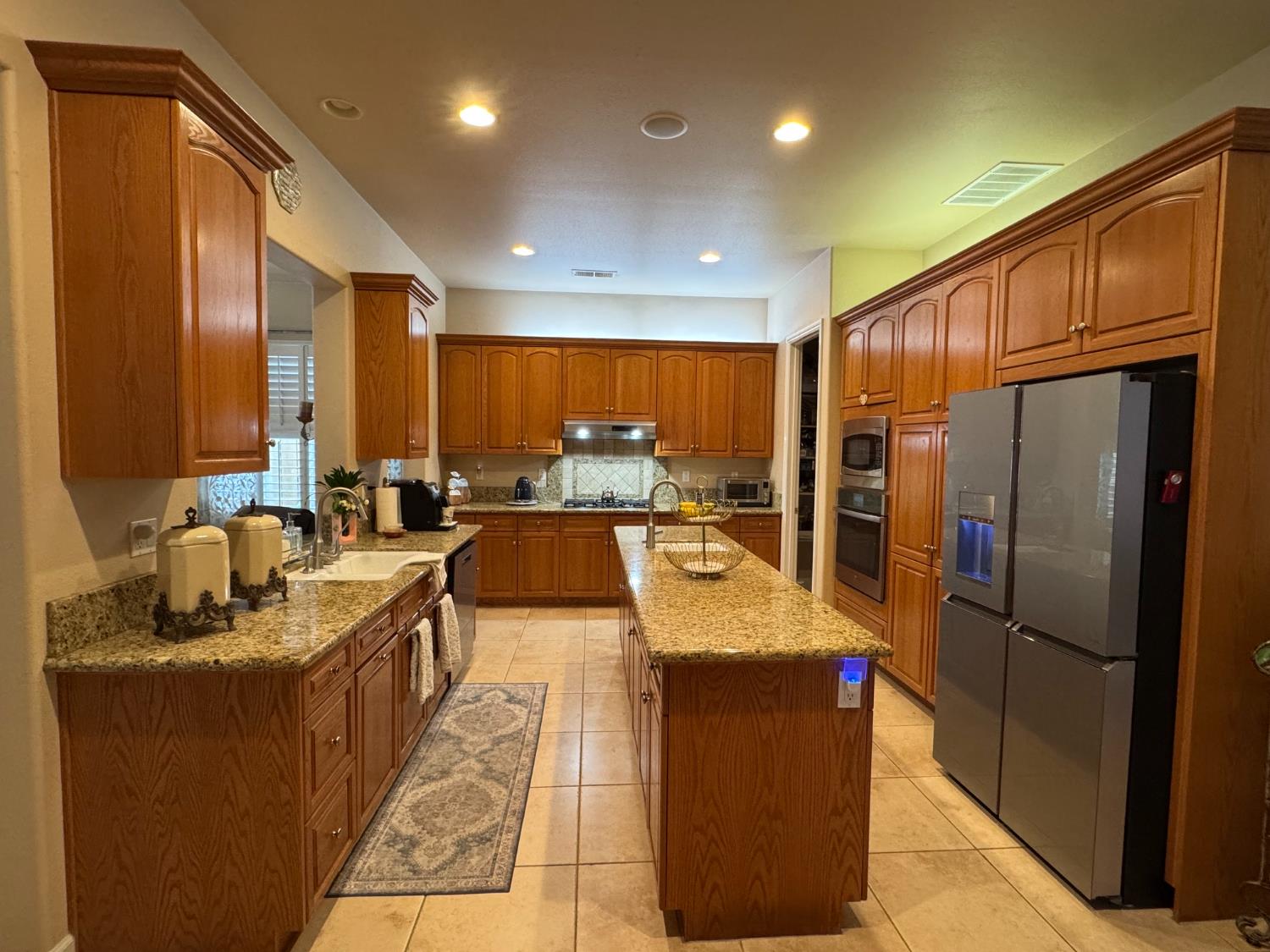 1461 N Harvard Ave, Clovis, CA 93619