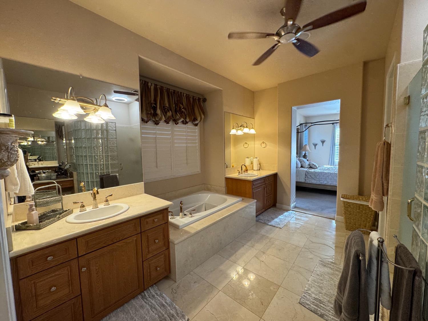 1461 N Harvard Ave, Clovis, CA 93619
