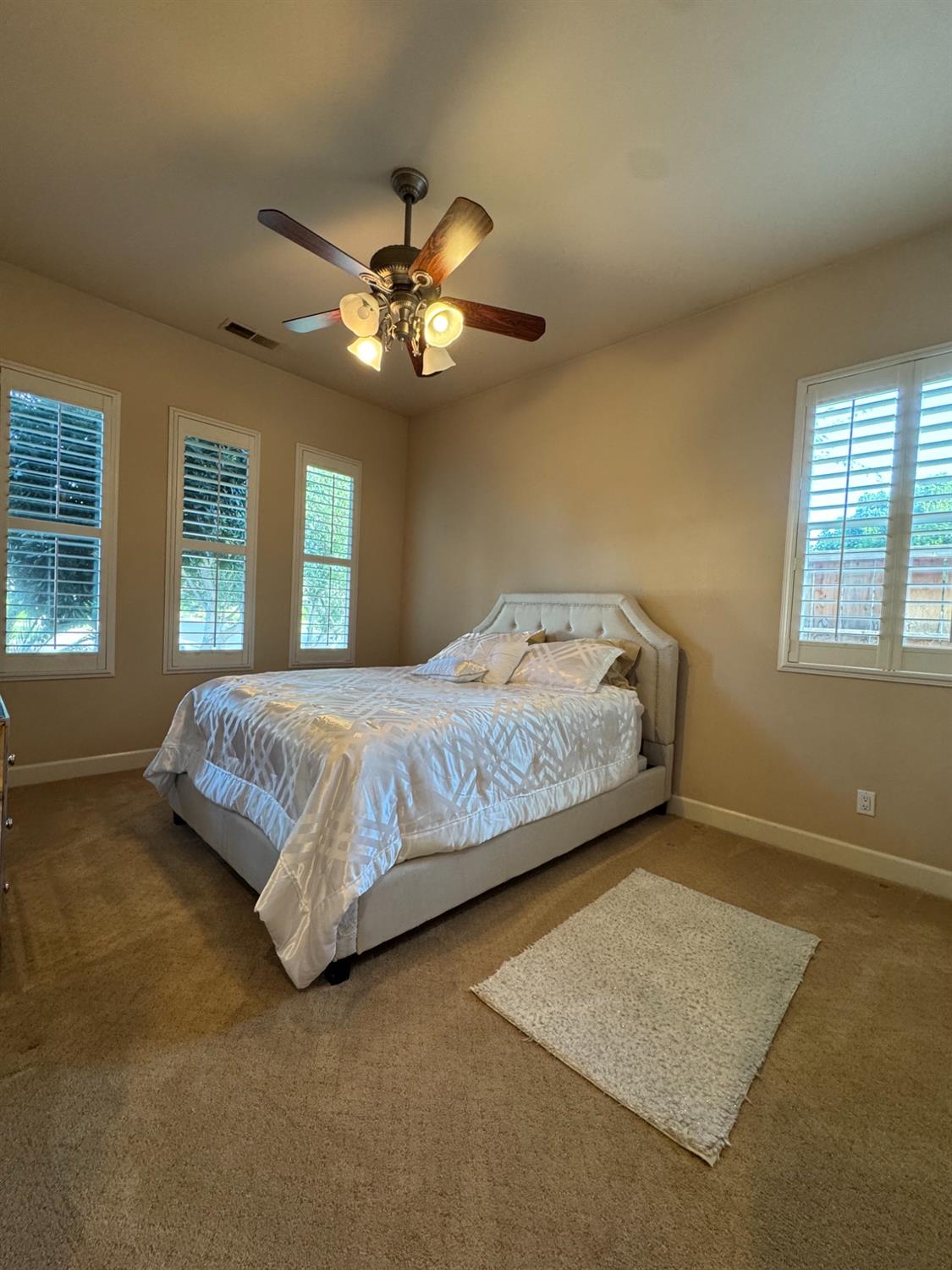 1461 N Harvard Ave, Clovis, CA 93619