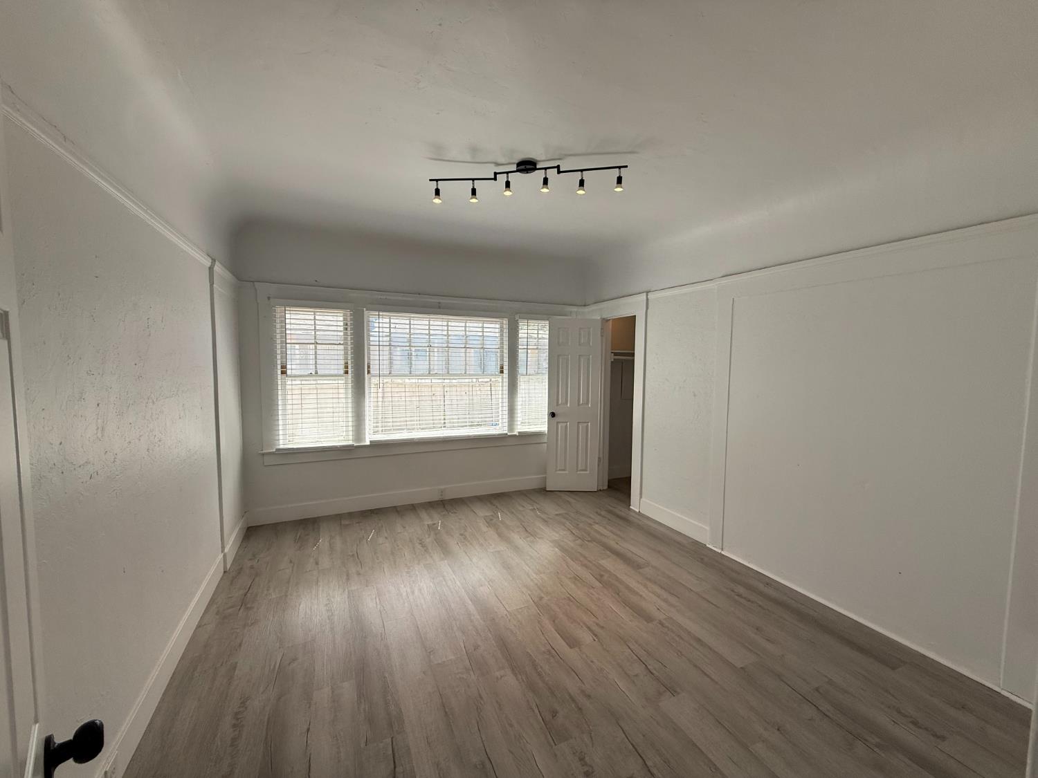 3124 E Madison Ave, Fresno, CA 93702