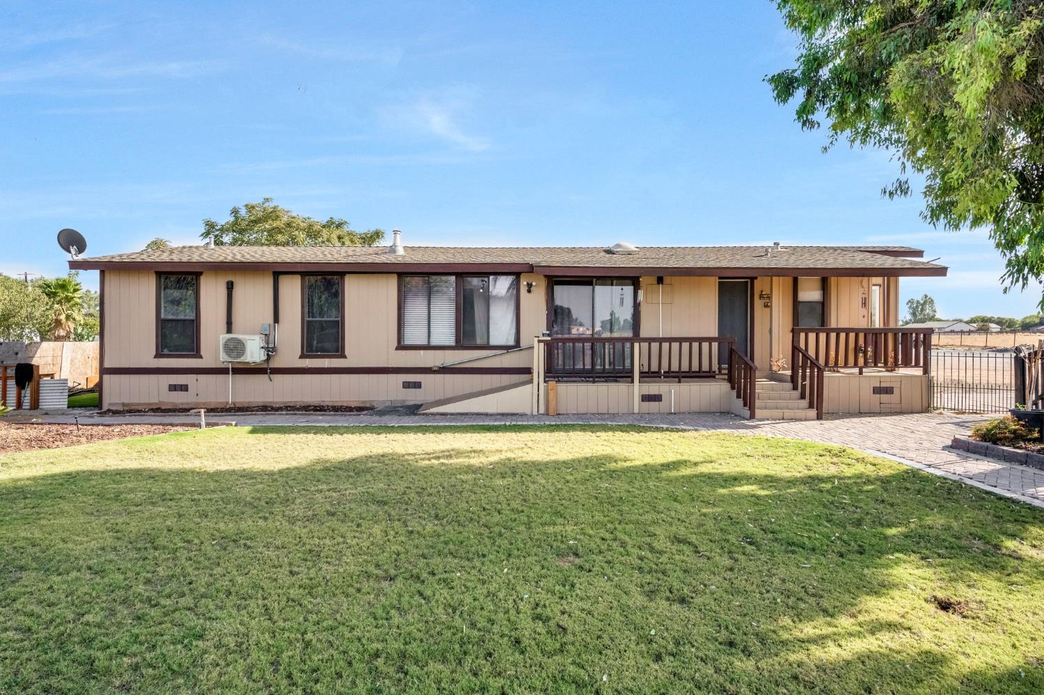 27848 Ellis St, Madera, CA 93638
