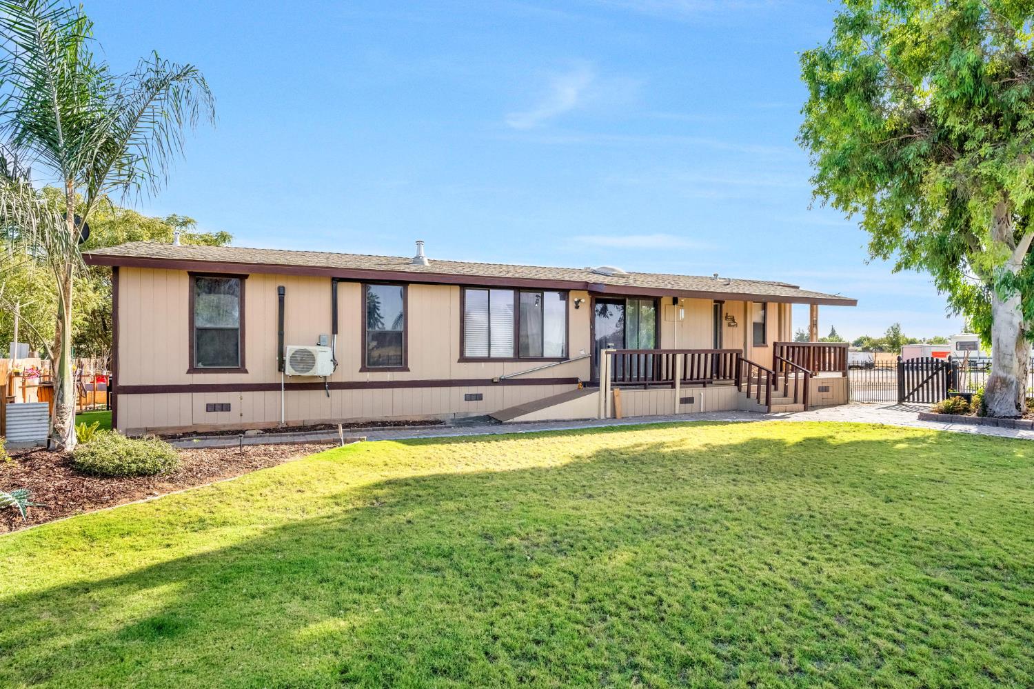 27848 Ellis St, Madera, CA 93638