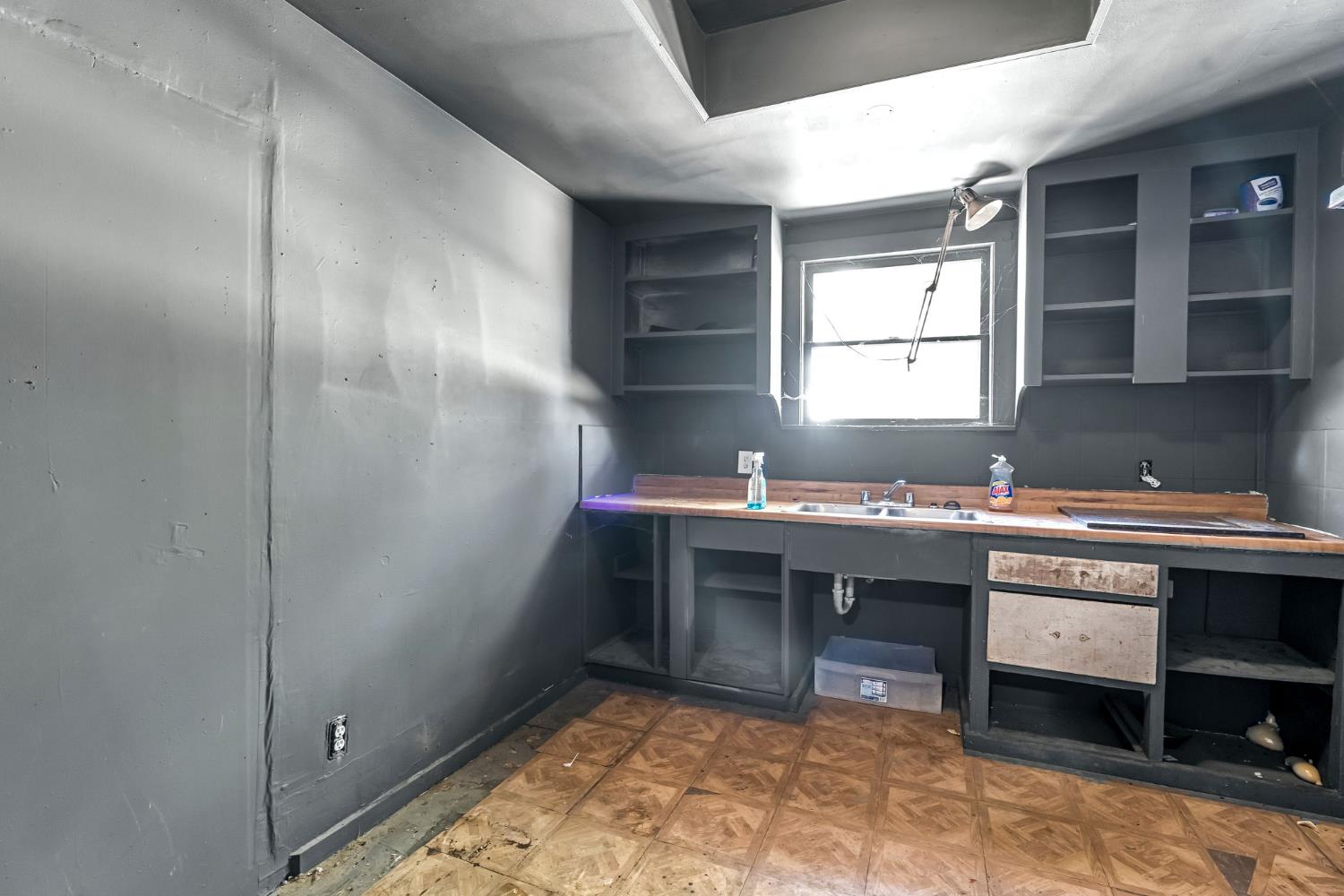 760 Sunnyside Ave, Clovis, CA 93611