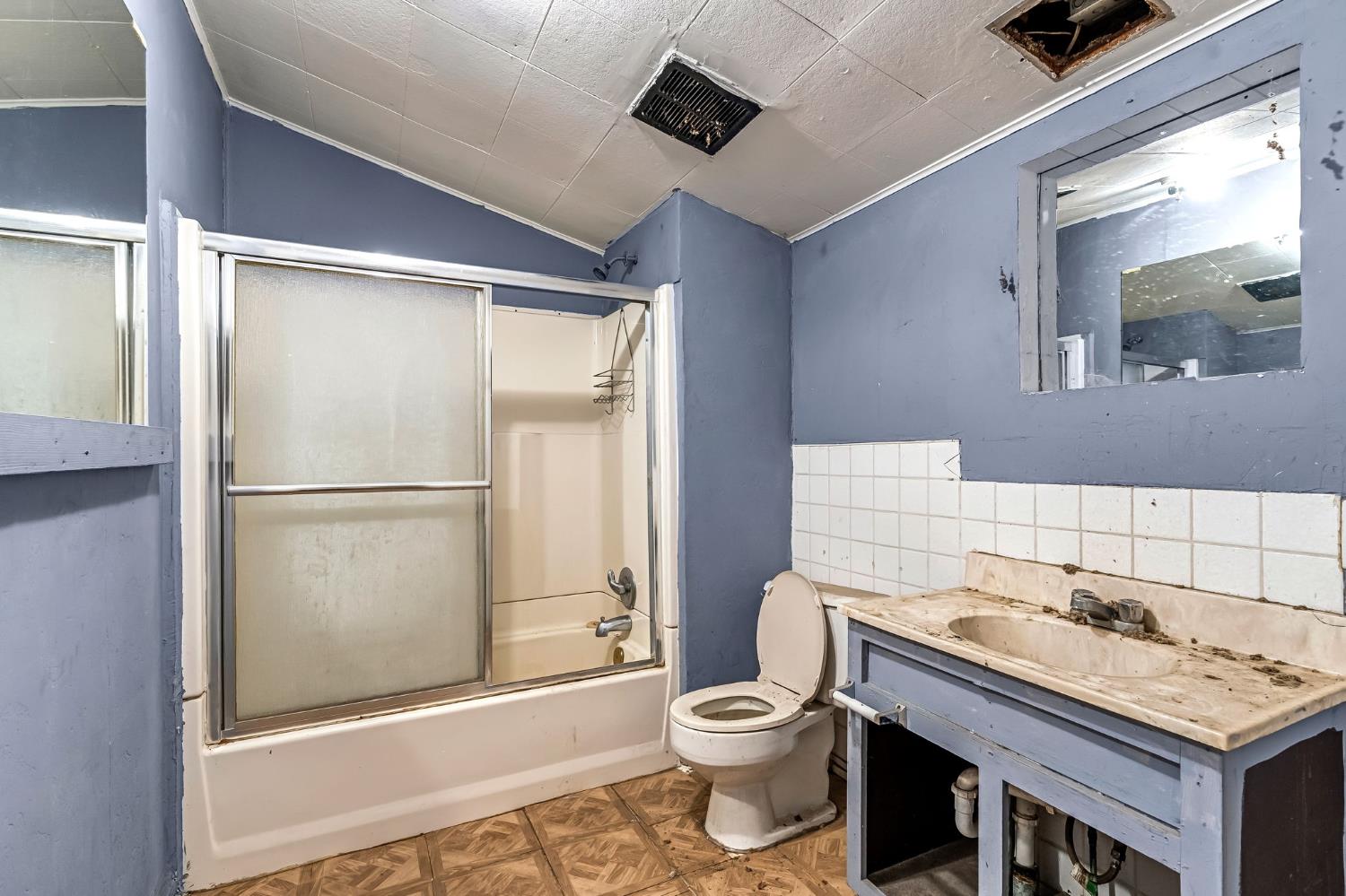 760 Sunnyside Ave, Clovis, CA 93611