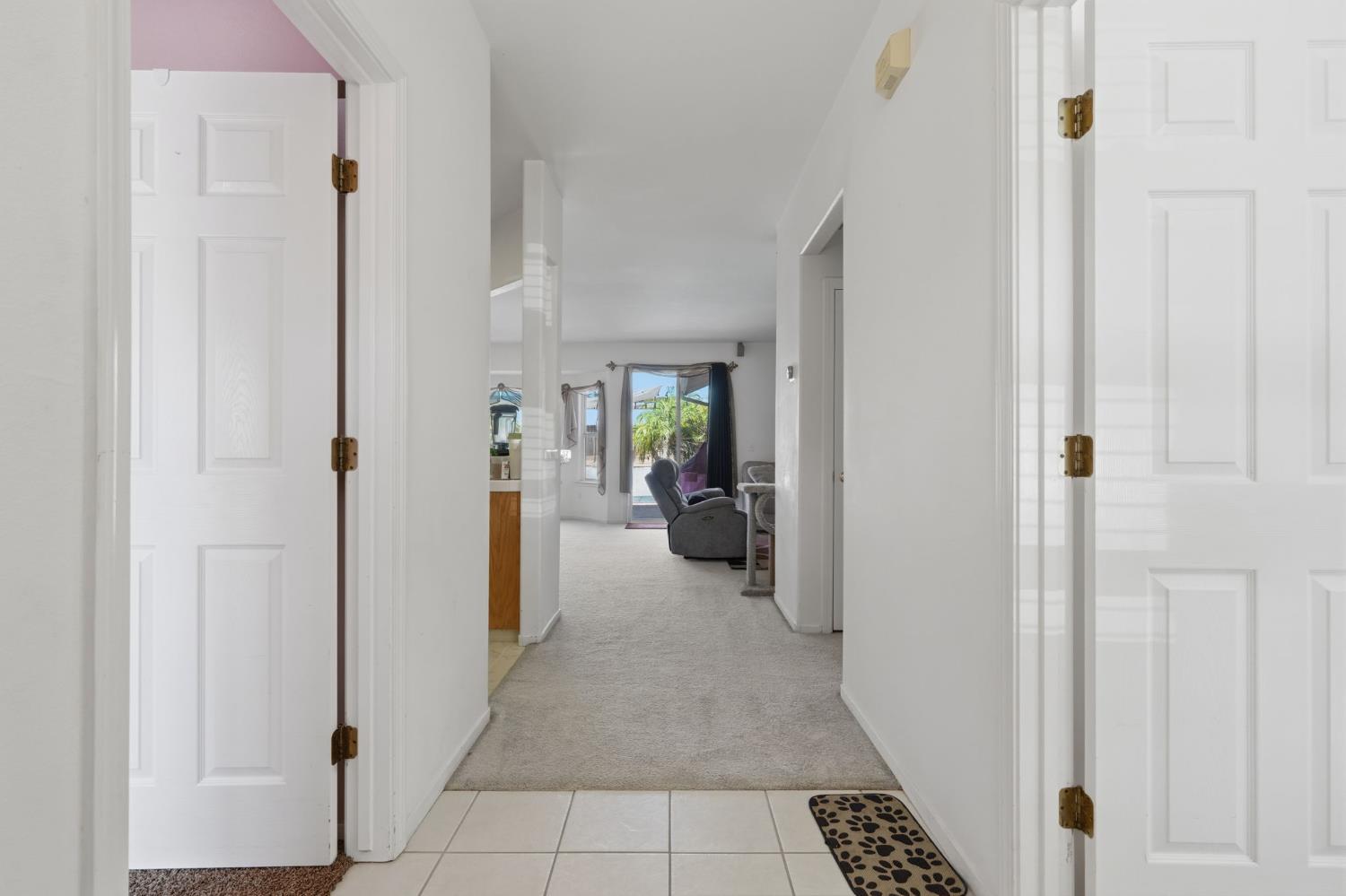 1150 Mission Dr, Lemoore, CA 93245