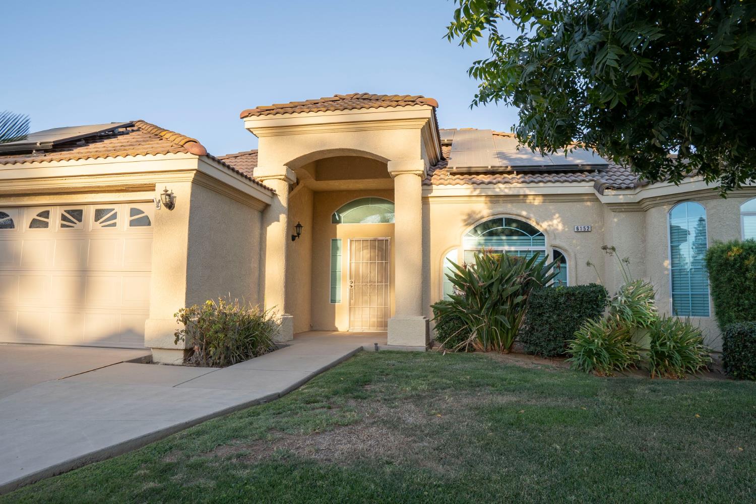 6152 N Gentry Ave, Fresno, CA 93711