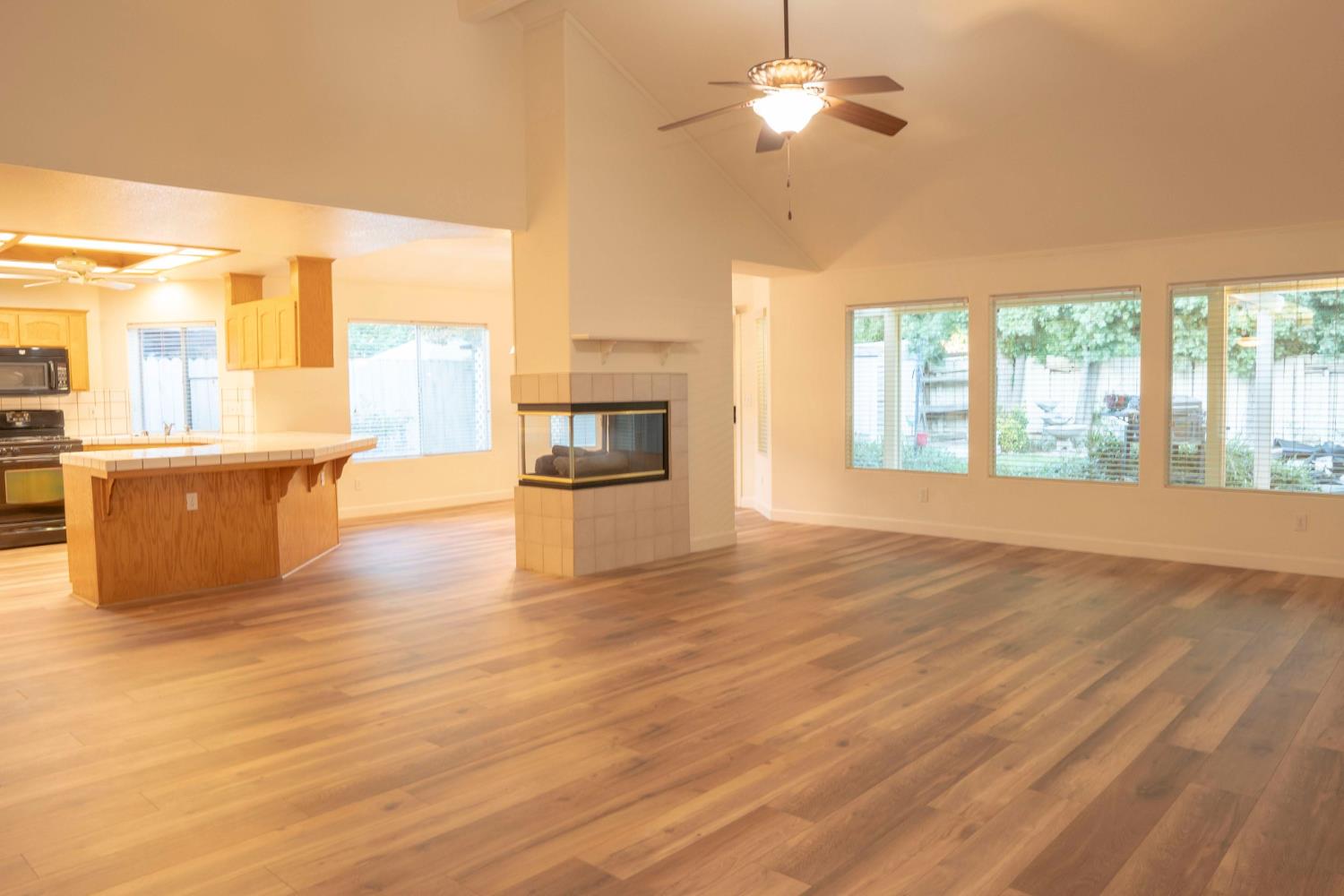 6152 N Gentry Ave, Fresno, CA 93711