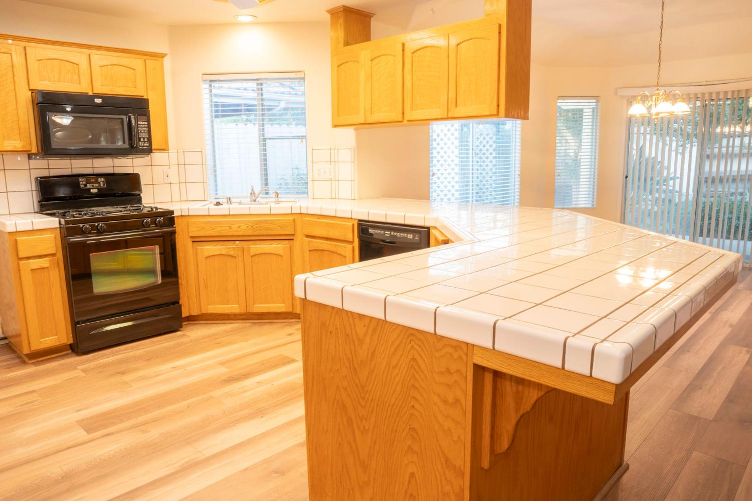 6152 N Gentry Ave, Fresno, CA 93711