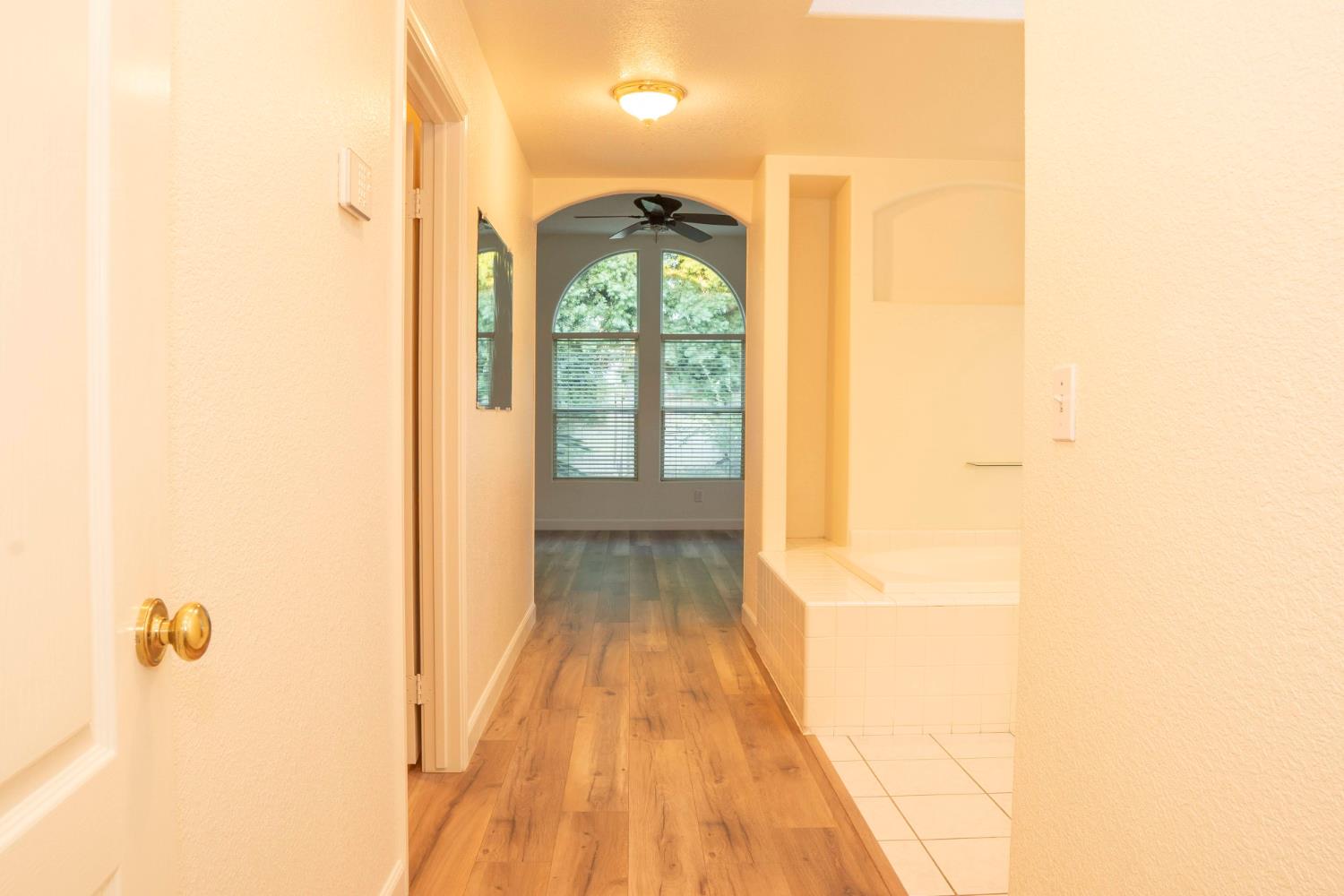 6152 N Gentry Ave, Fresno, CA 93711