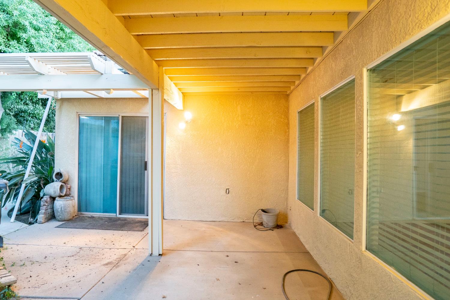 6152 N Gentry Ave, Fresno, CA 93711