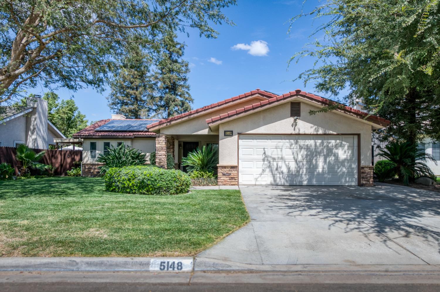 5148 W Los Altos Ave, Fresno, CA 93722
