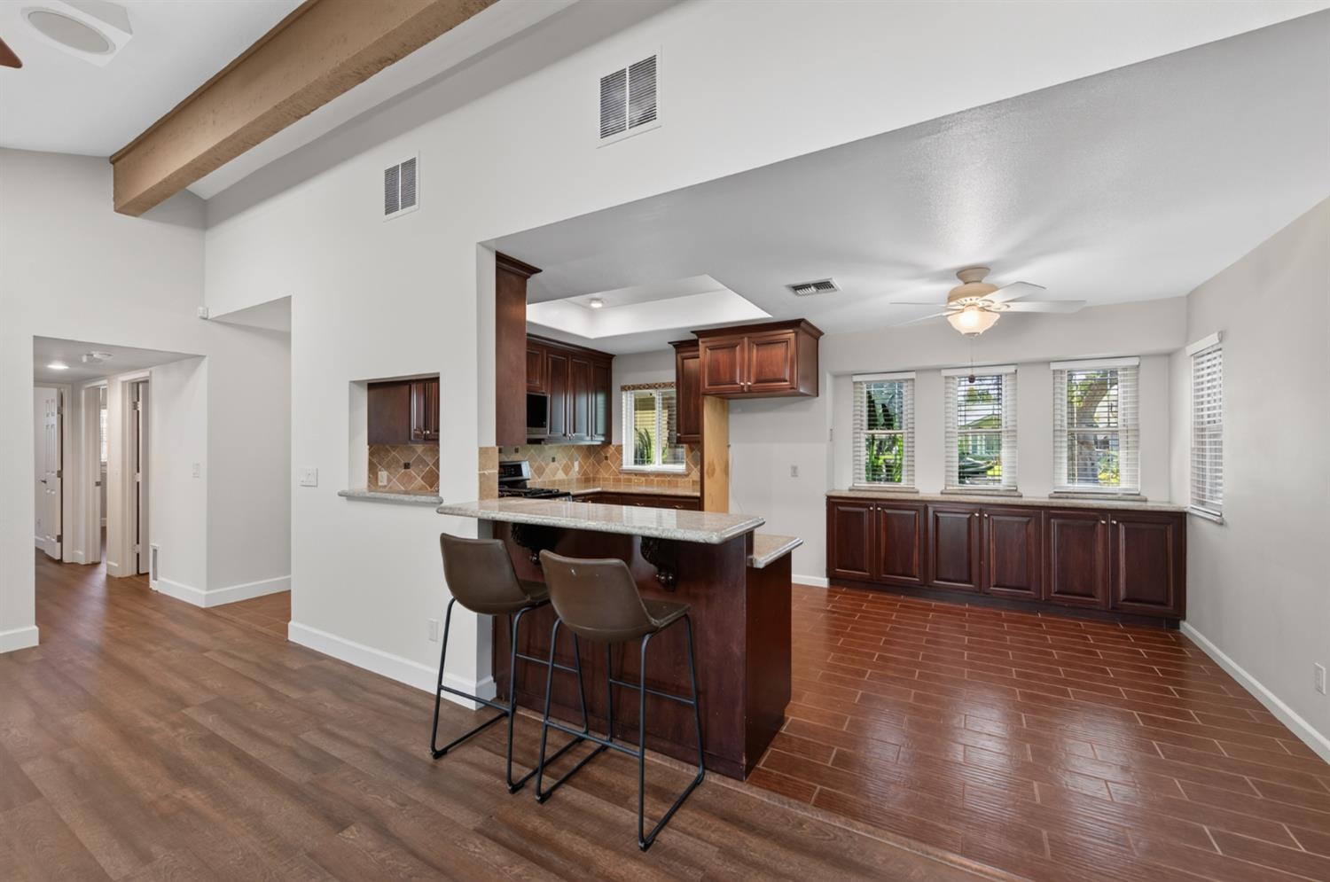 5148 W Los Altos Ave, Fresno, CA 93722