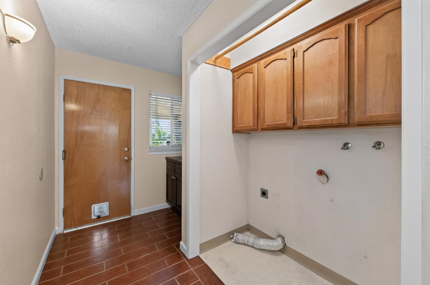 5148 W Los Altos Ave, Fresno, CA 93722