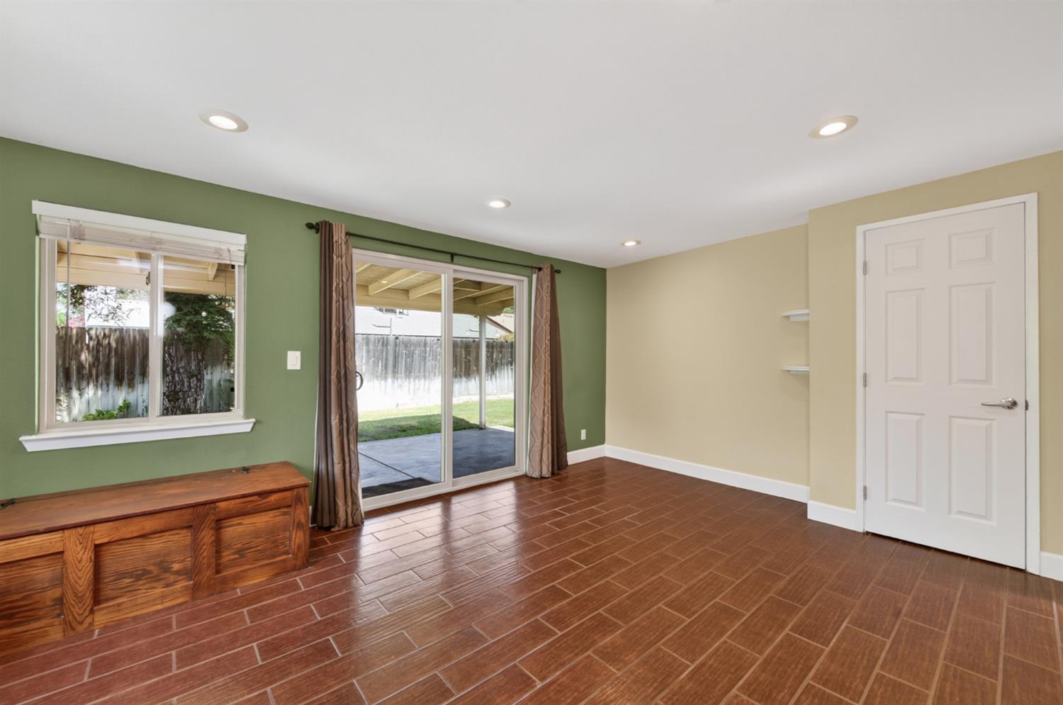 5148 W Los Altos Ave, Fresno, CA 93722