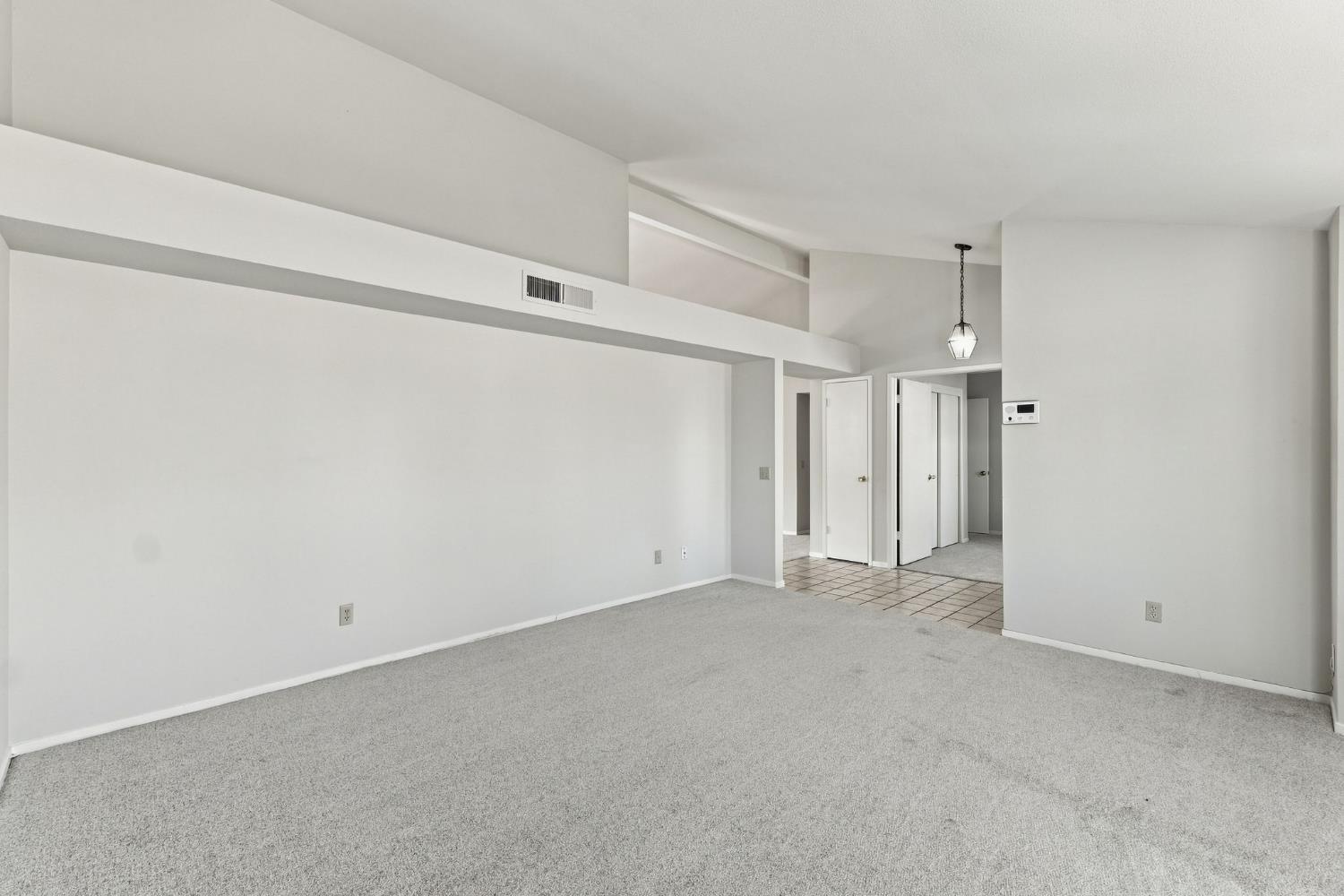 5145 W Hampton Way, Fresno, CA 93722
