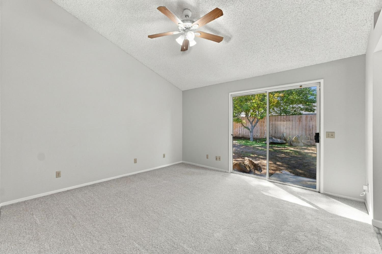 5145 W Hampton Way, Fresno, CA 93722