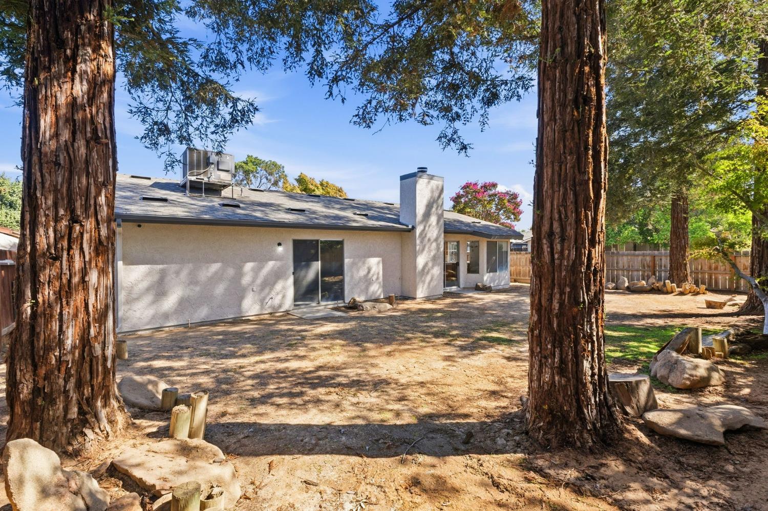 5145 W Hampton Way, Fresno, CA 93722