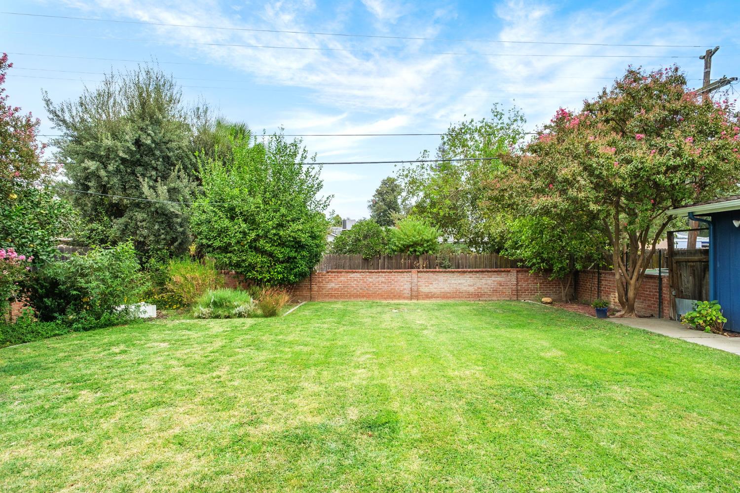 4822 N Safford Ave, Fresno, CA 93704