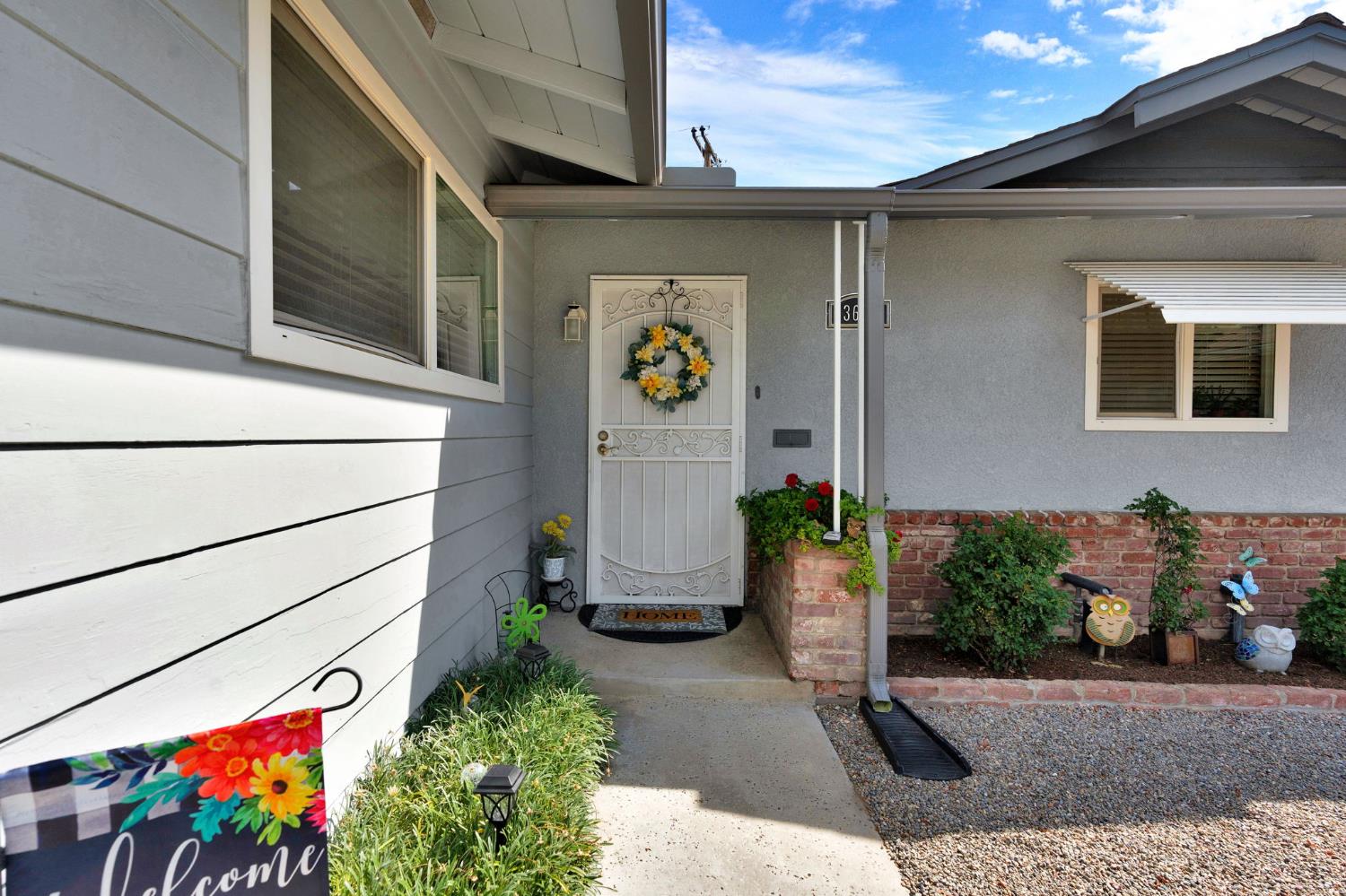 3635 E Bellaire Way, Fresno, CA 93726