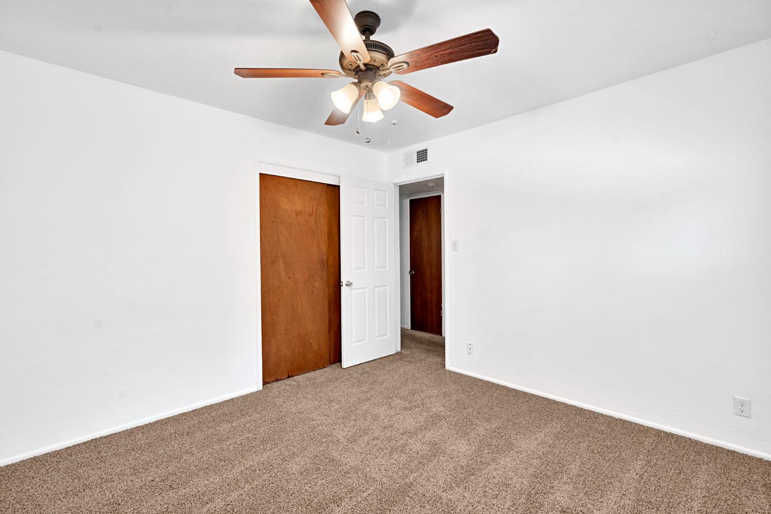 3635 E Bellaire Way, Fresno, CA 93726