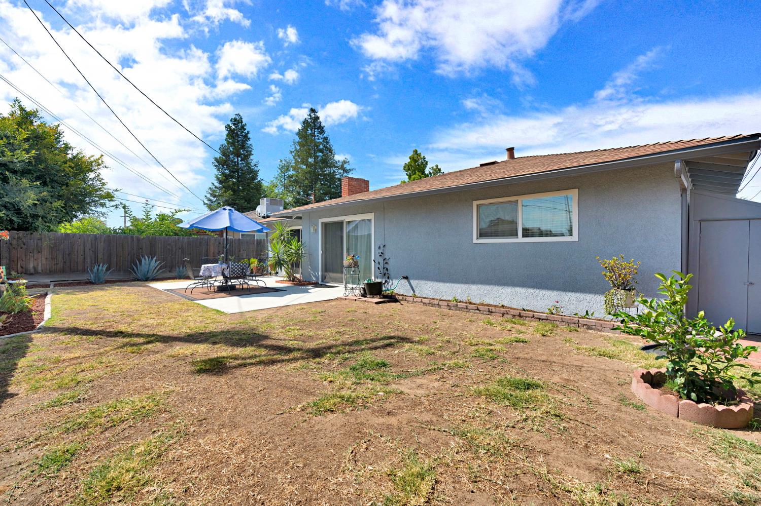 3635 E Bellaire Way, Fresno, CA 93726