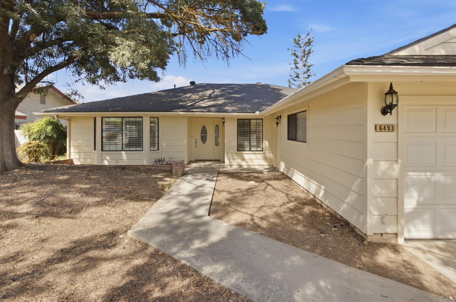 6493 N Blythe Ave, Fresno, CA 93722