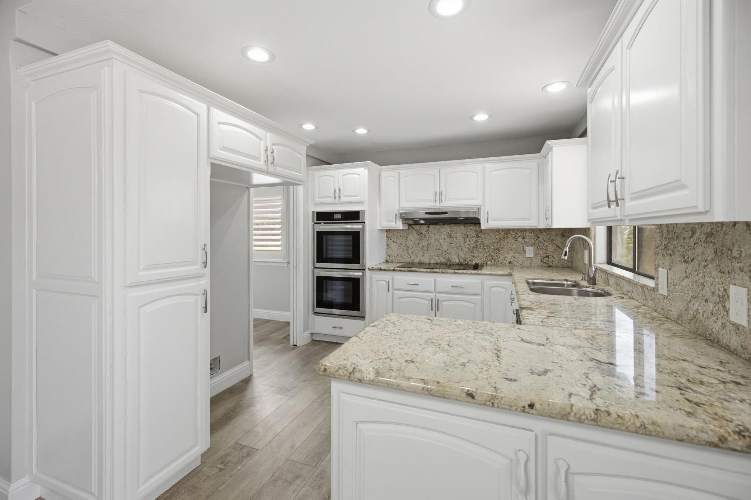 6493 N Blythe Ave, Fresno, CA 93722