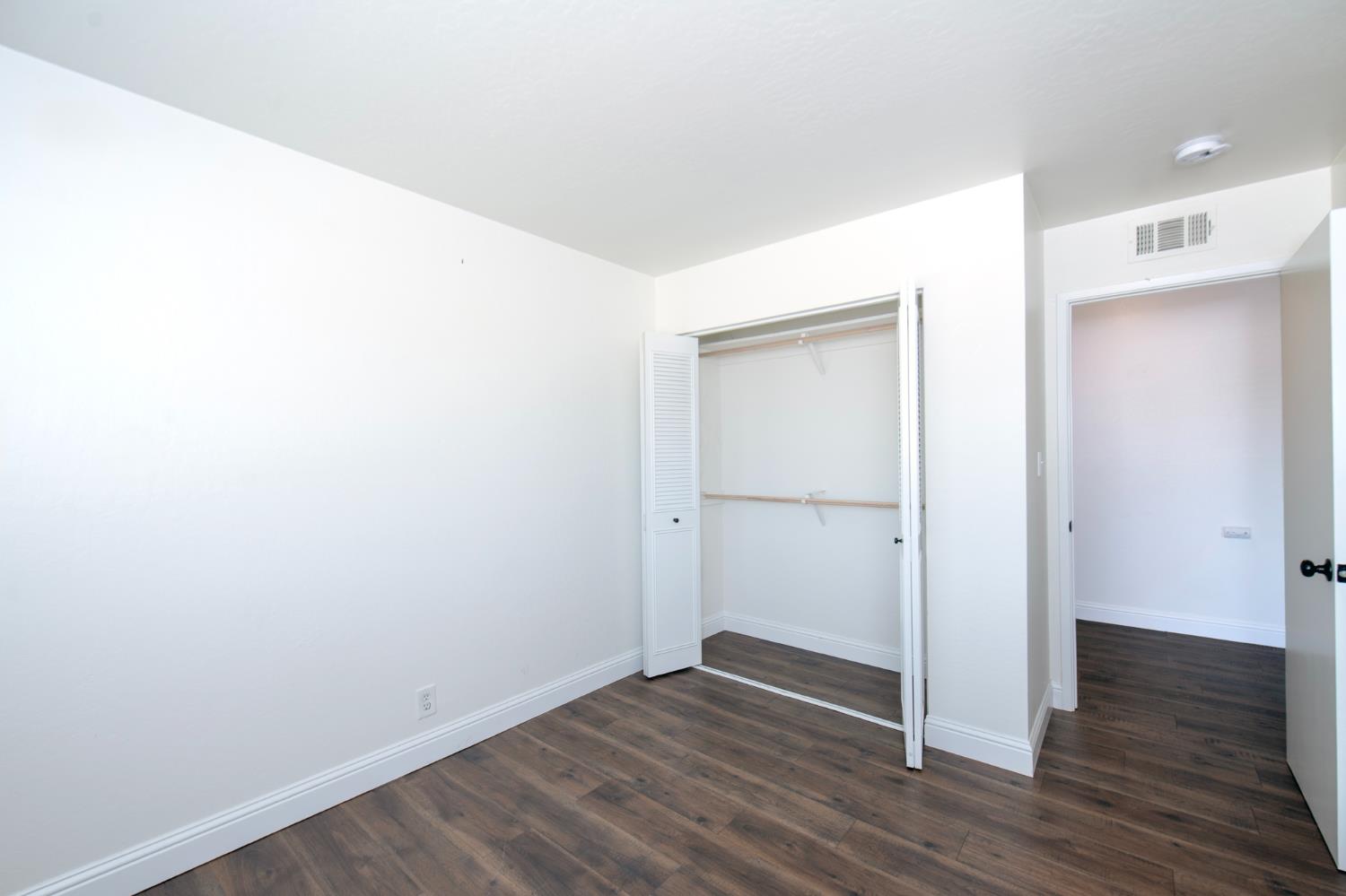 4904 N Holt Ave #204, Fresno, CA 93705