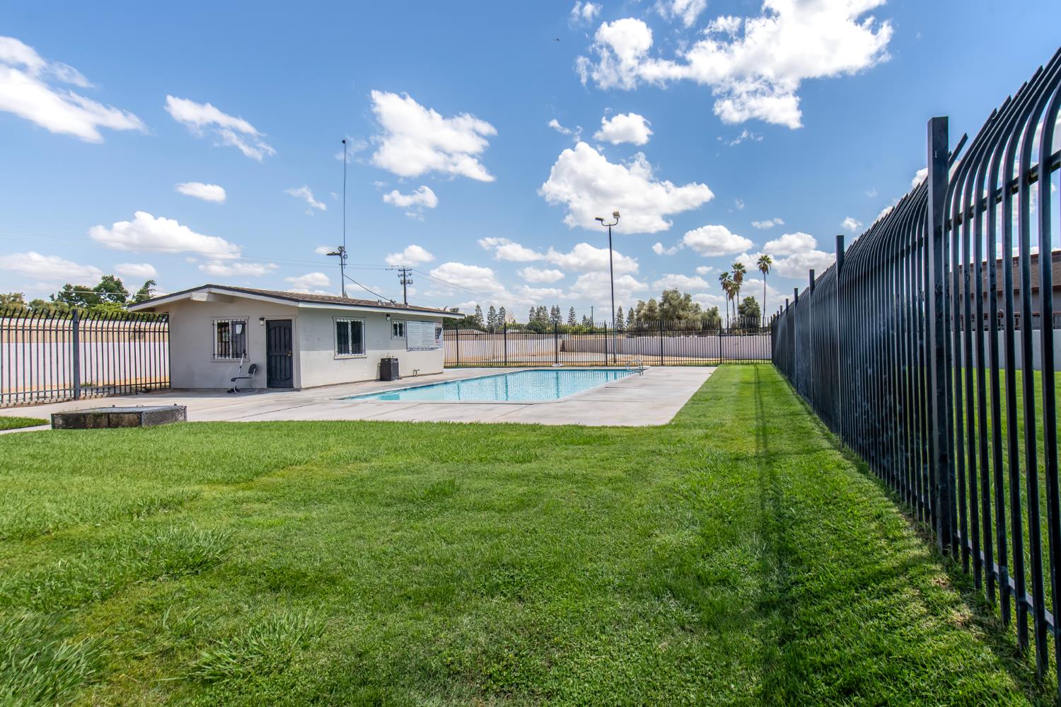 4904 N Holt Ave #204, Fresno, CA 93705
