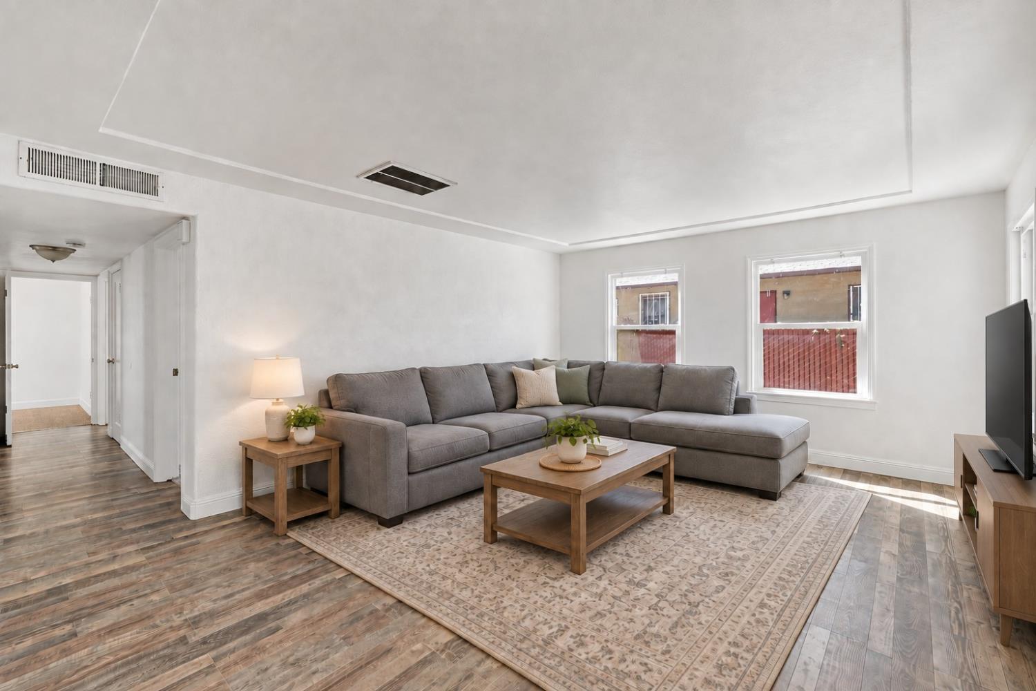 3614 E Washington Ave, Fresno, CA 93702