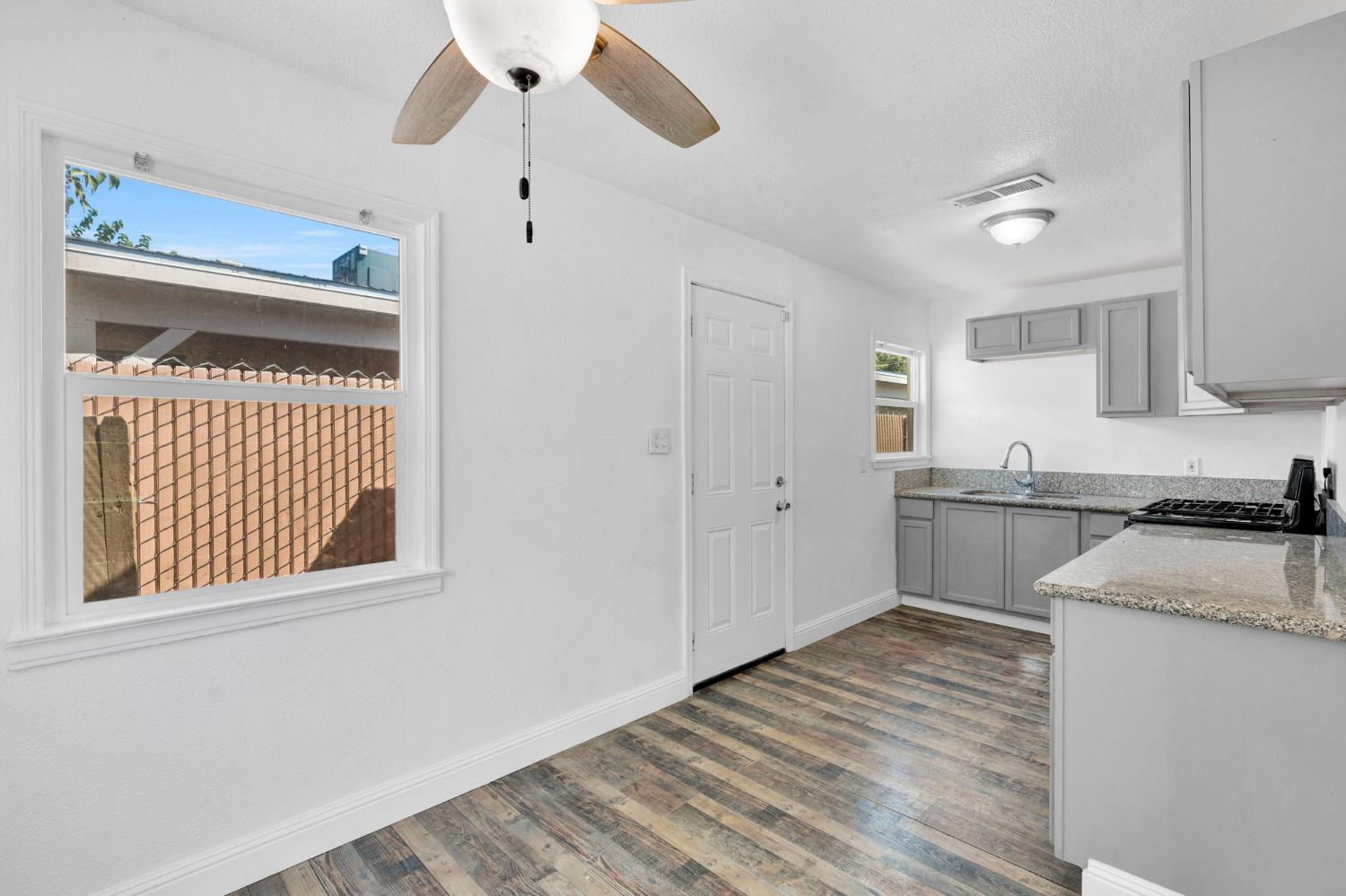 3614 E Washington Ave, Fresno, CA 93702