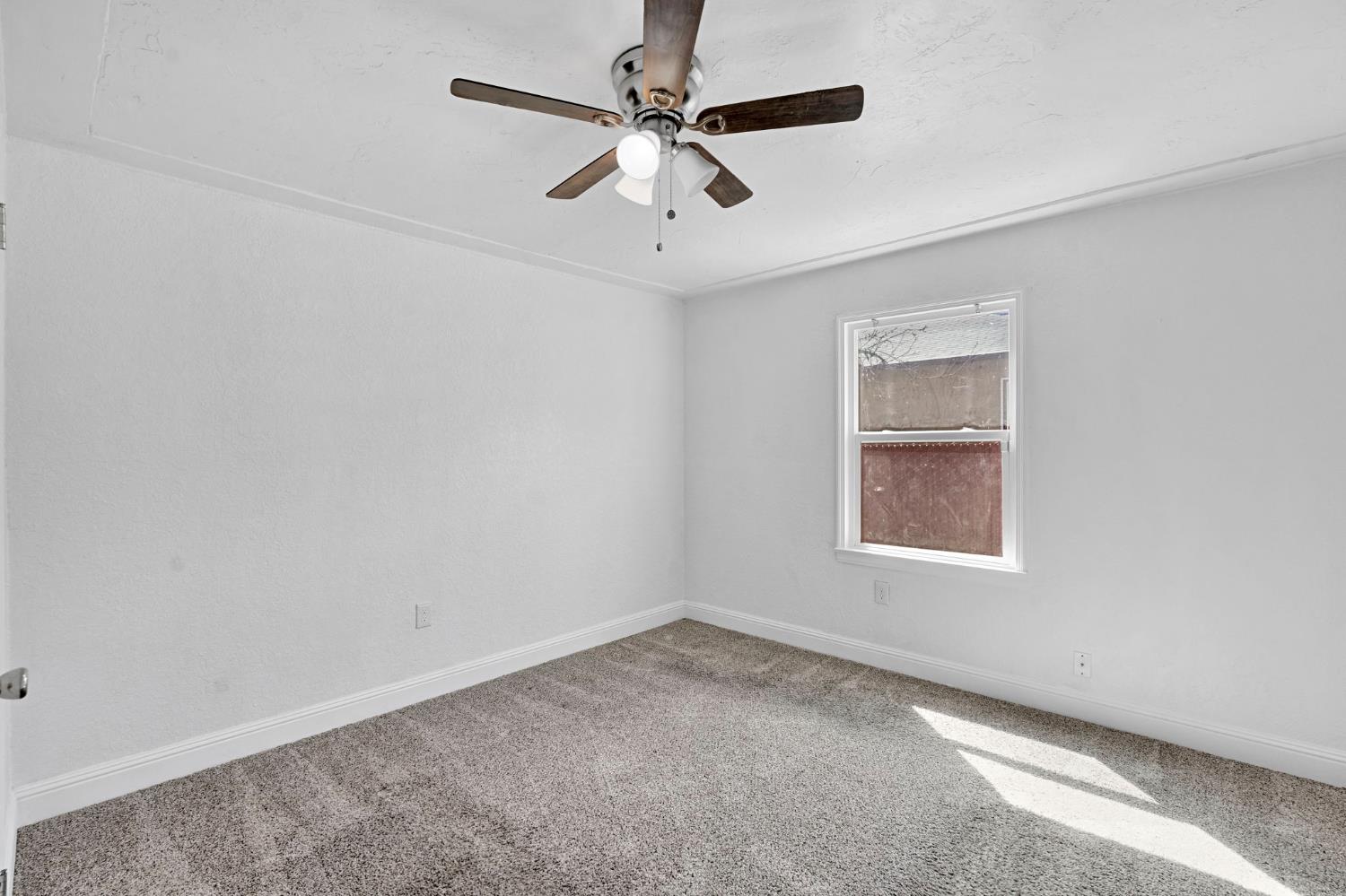 3614 E Washington Ave, Fresno, CA 93702