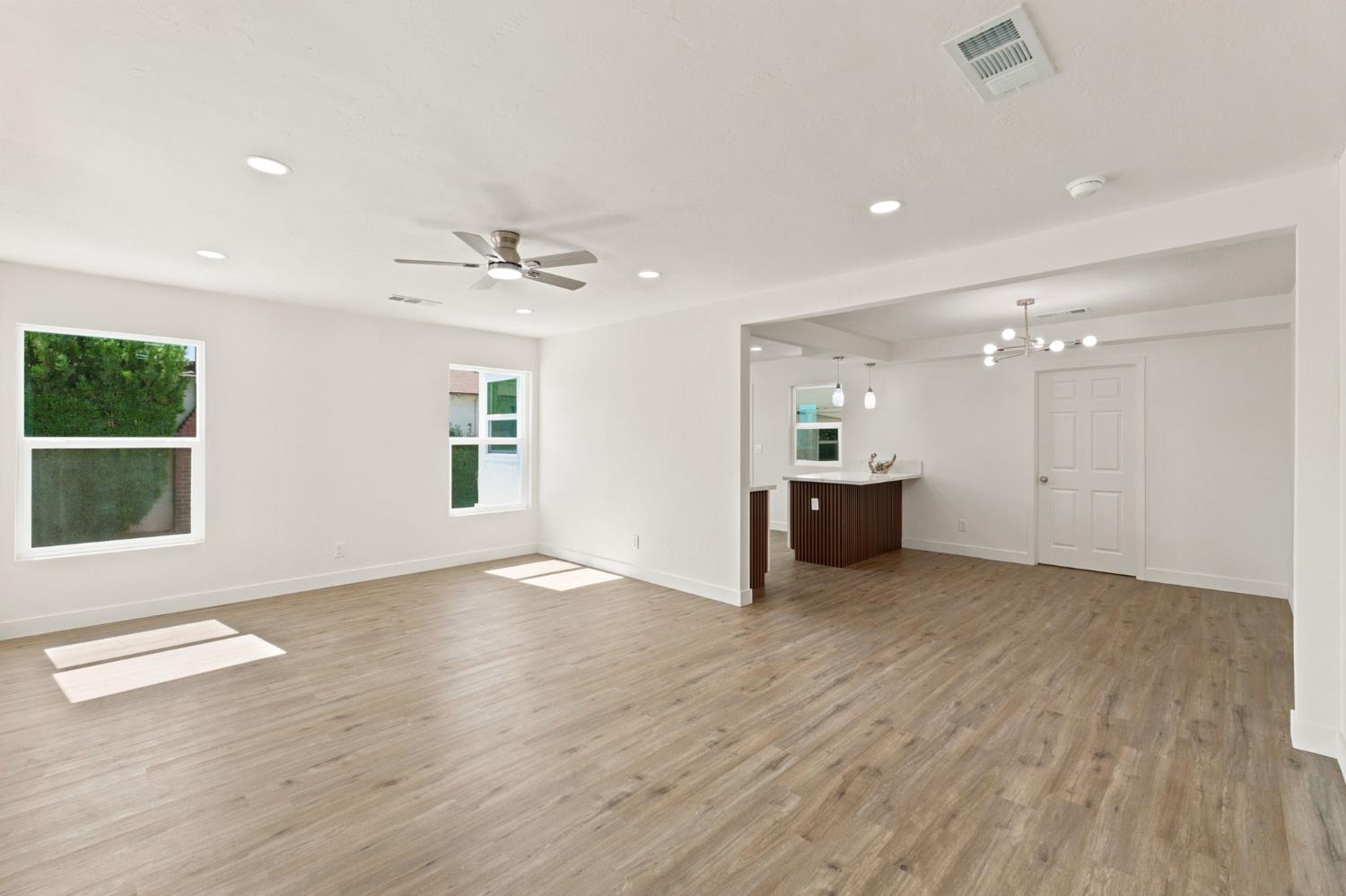 1343 N Esther Way, Fresno, CA 93728
