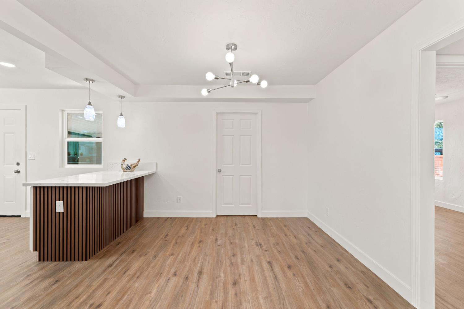 1343 N Esther Way, Fresno, CA 93728