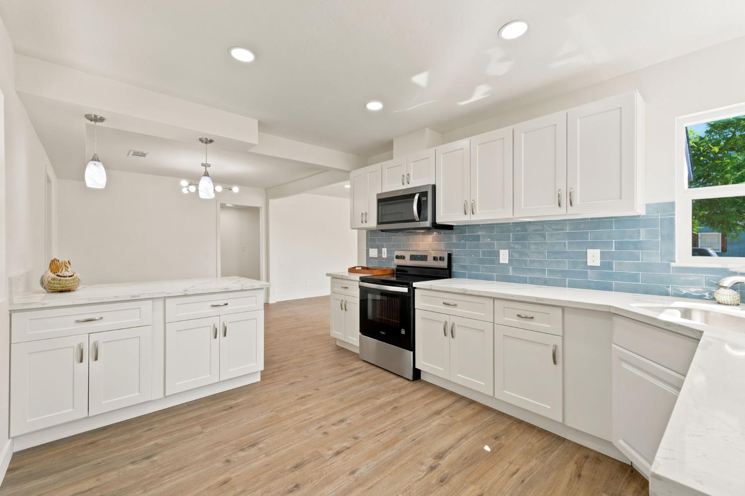 1343 N Esther Way, Fresno, CA 93728