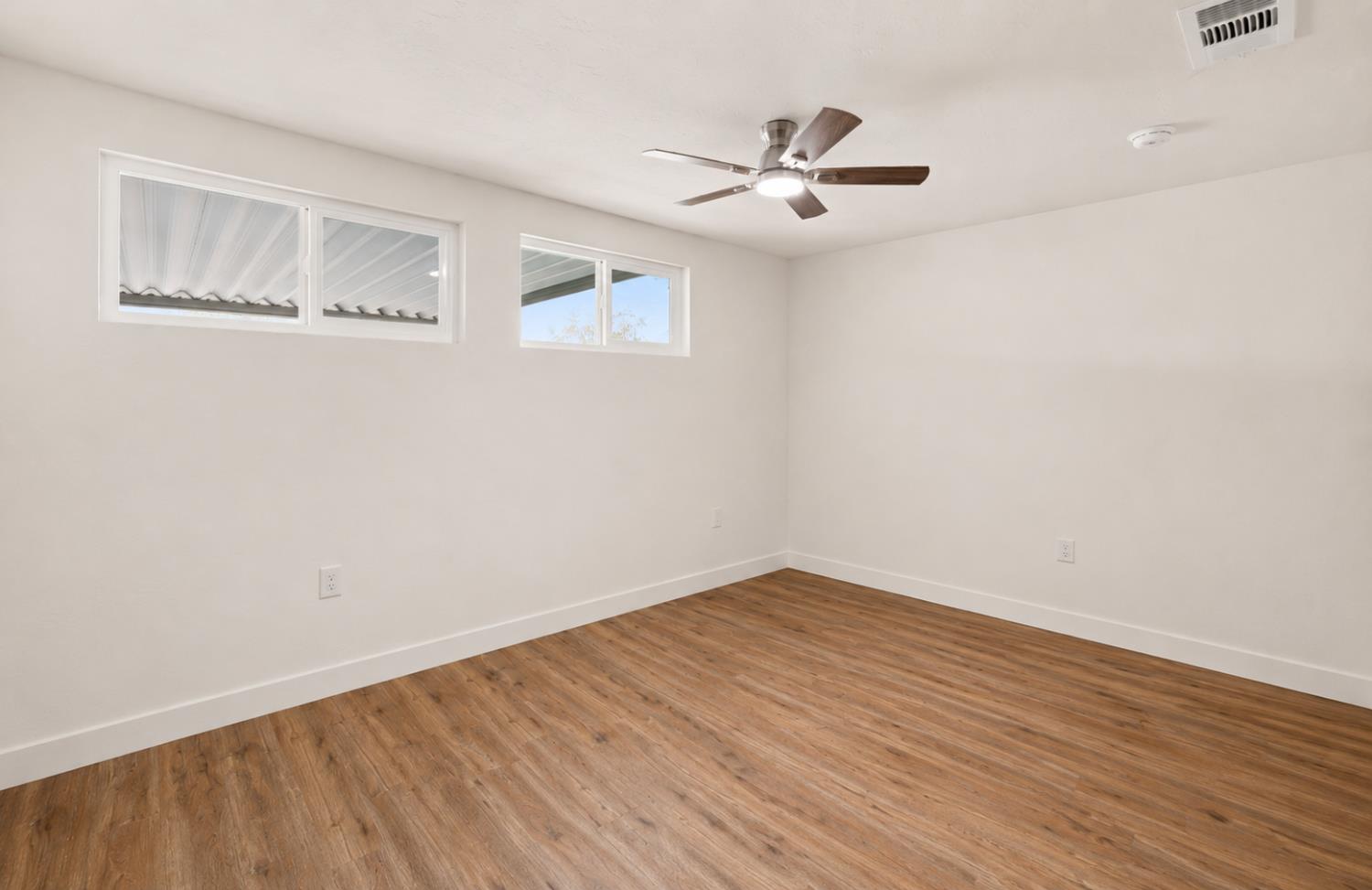 1343 N Esther Way, Fresno, CA 93728