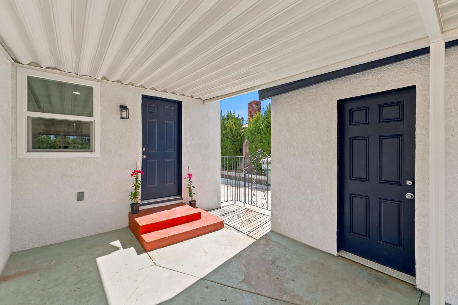 1343 N Esther Way, Fresno, CA 93728