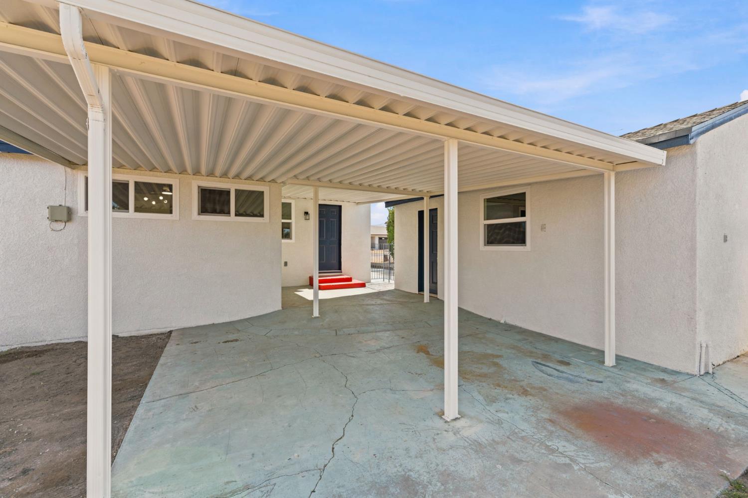 1343 N Esther Way, Fresno, CA 93728