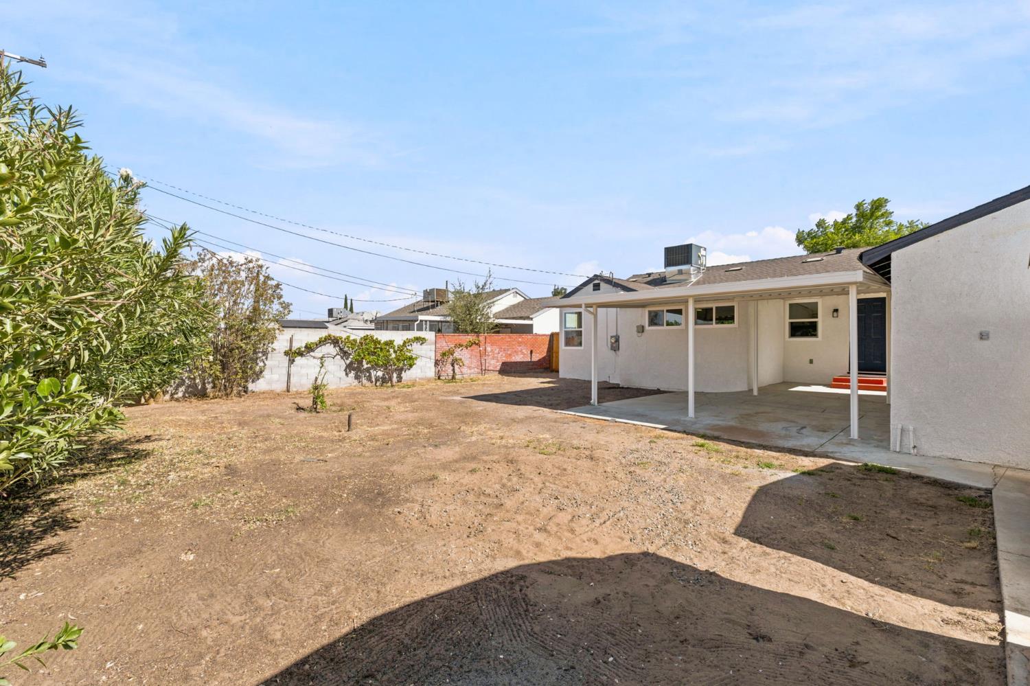 1343 N Esther Way, Fresno, CA 93728