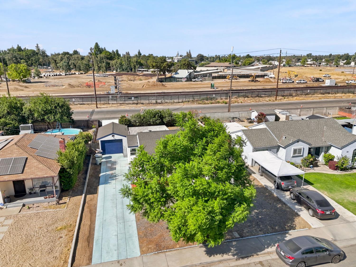 1343 N Esther Way, Fresno, CA 93728