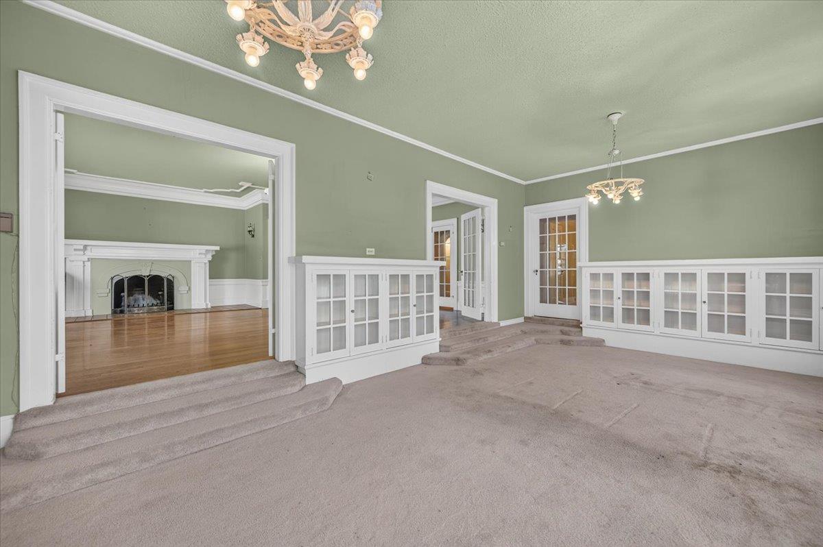 600 E Carmen Ave E, Fresno, CA 93728