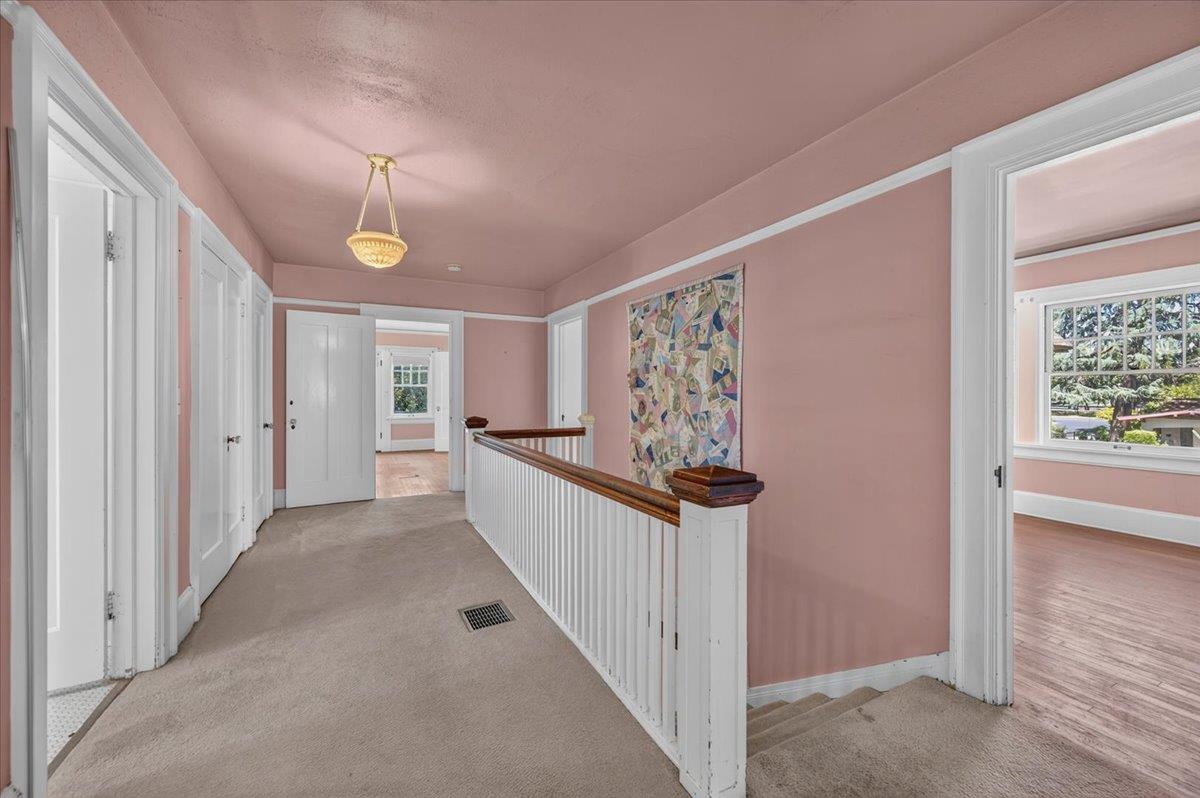 600 E Carmen Ave E, Fresno, CA 93728