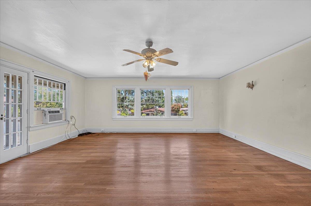 600 E Carmen Ave E, Fresno, CA 93728