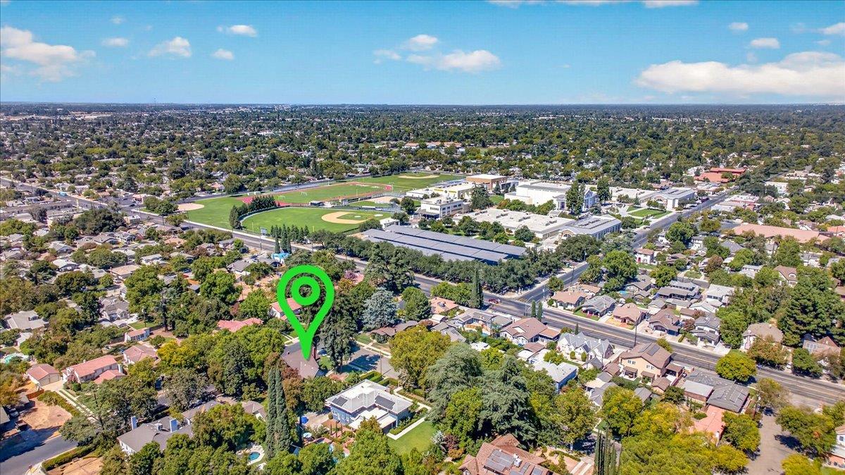 600 E Carmen Ave E, Fresno, CA 93728
