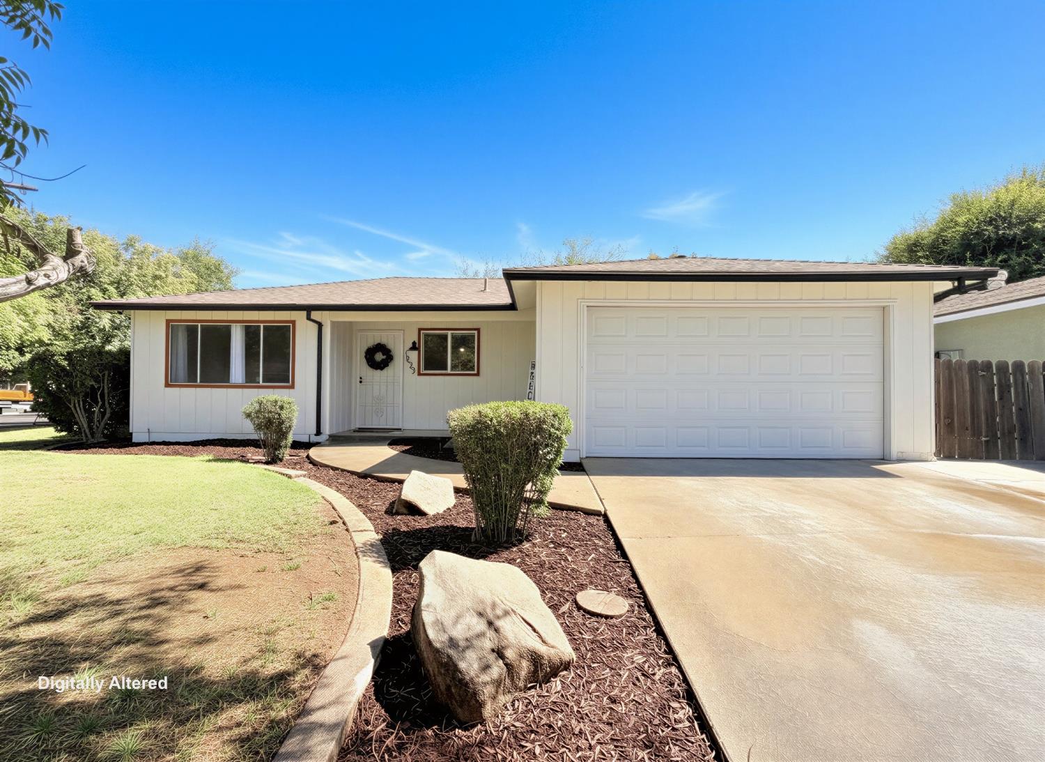 1833 W Pico Ave, Fresno, CA 93705