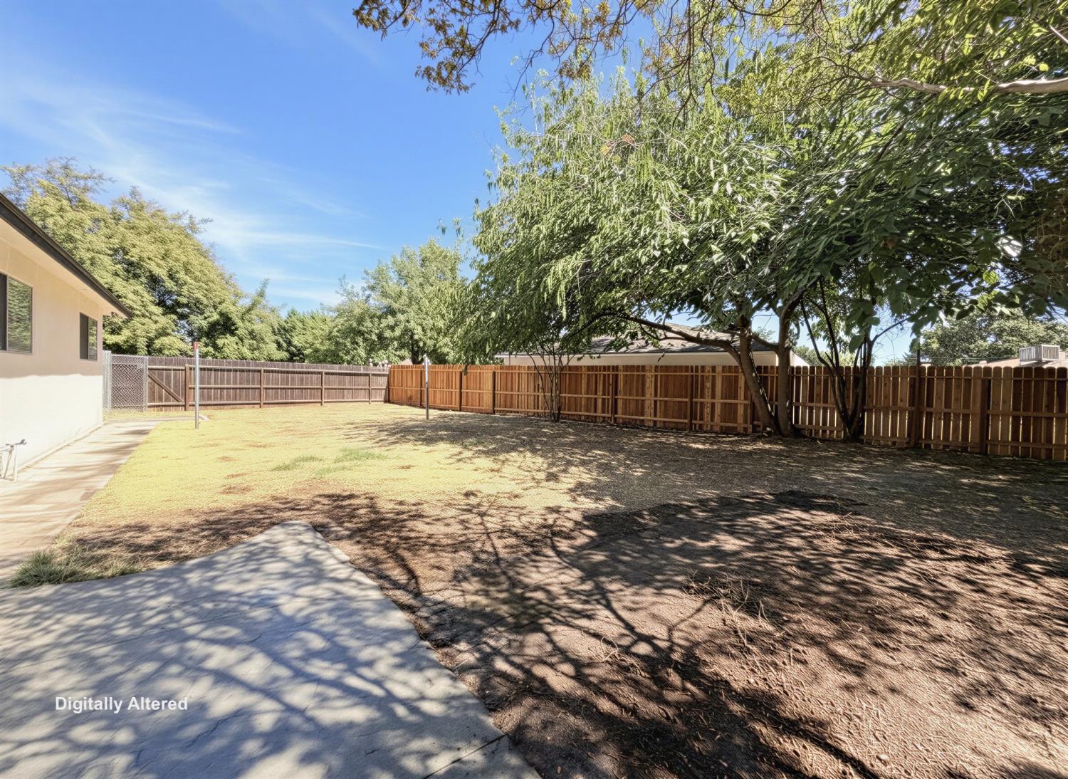 1833 W Pico Ave, Fresno, CA 93705
