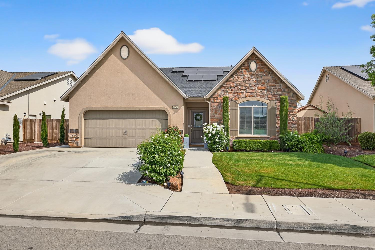 6876 E Fedora Ave, Fresno, CA 93727